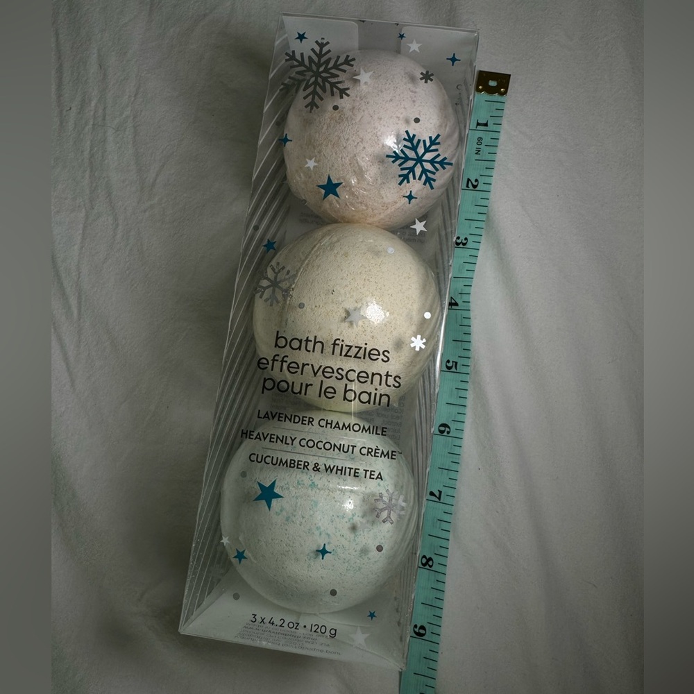 NWT - Bath Bombs - Winter Gift Set SEALED * NEW - Picture 3 of 4